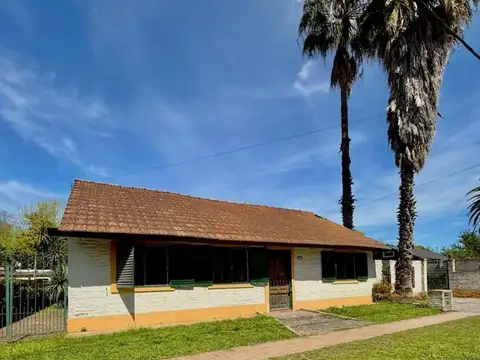 Casa 4 Amb. Con Pileta Lista Para Escriturar - General Rodriguez