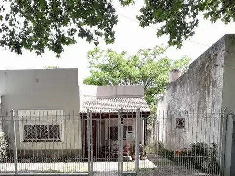 Casa en Venta en Jose Marmol, USD 160.000