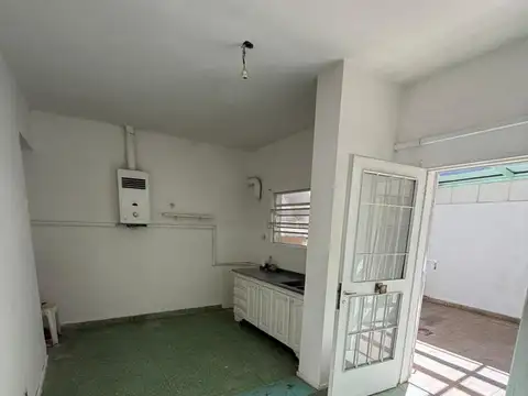 Depto Tipo Casa 3 ambientes con 1 baño