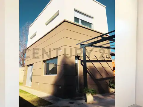 Casa de 2 Dormitorios en Venta en Villa Elvira