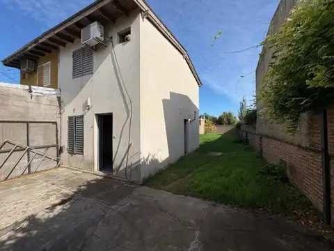 Casa en venta - 2 Dormitorios 1 Baño - Pergamino