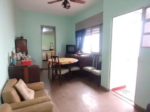 Depto Tipo Casa en Venta de 3 ambientes