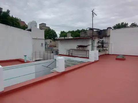 Depto Tipo Casa en Venta en Villa Pueyrredon, USD 158.000