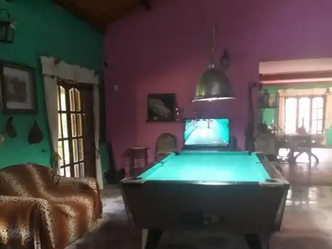 Casa Quinta en Venta con 3 dormitorios ,piscina gran lote y jardin zona Tortuguitas 1700m2 permuta