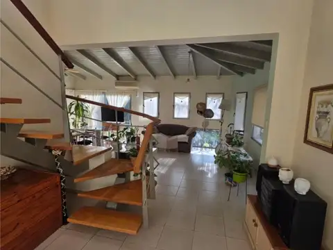 Casa en Venta en Countries y Barrios Cerrados en Pueblo Esther, USD 169.000