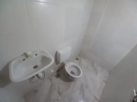 Local - Alquiler - Argentina, Almirante Brown - San Martin 3611