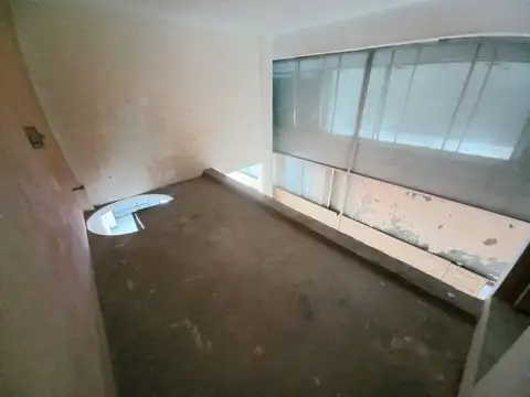 Local en Alquiler en Rafael Calzada, $ 550.000