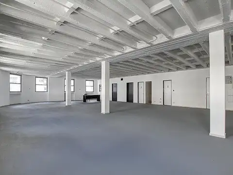 Oficina en Alquiler 40 años