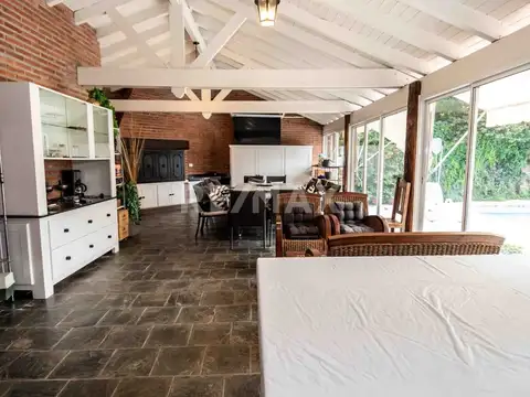 CASA 5 DORMITORIOS VENTA TRES CERRITOS SALTA
