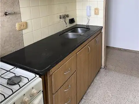 Departamento en Alquiler en Lomas De Zamora, $ 420.000