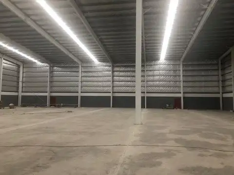 Depósito de 4.600 m2 cubiertos en Parque Industrial Pilar
