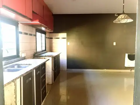 Casa en Venta en Berazategui, USD 159.500