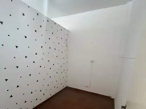 Depto Tipo Casa en Venta en Centro, USD 65.000