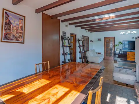 Depto Tipo Casa en Venta con 1 cocheras