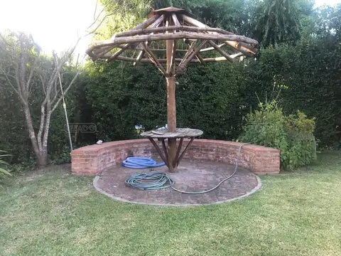 Casa 6 ambientes con 5 baños