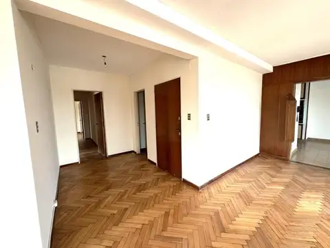 Departamento en Venta de 4 dormitorios