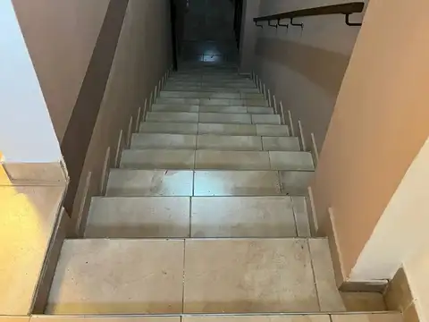 Oficina en Alquiler en Obligado, $ 2.400.000