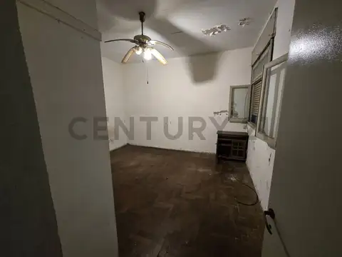 VENTA PH 3 AMBIENTES/CON TERRAZA /A RECICLAR/ VILLA URQUIZA