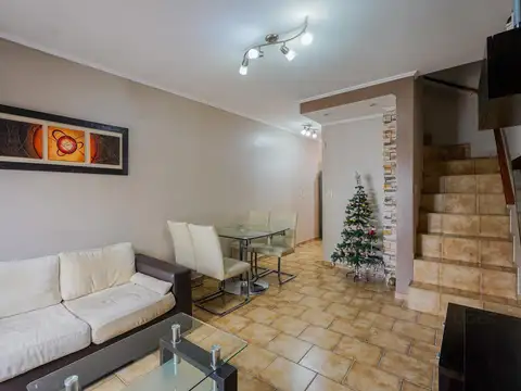 Depto Tipo Casa 3 ambientes con 1 baño