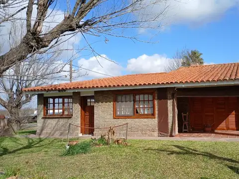 CASA EN VENTA 2 DORMITORIOS LUIS PALACIOS