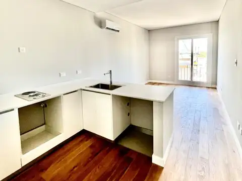 Oficina 2 ambientes con 1 baño