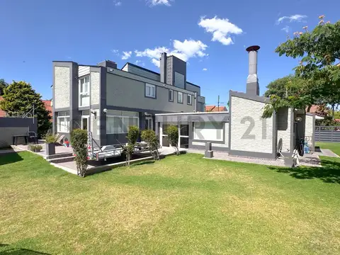 Roldán 2000, Piso 0