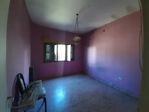 Casa 5 ambientes con 1 baño