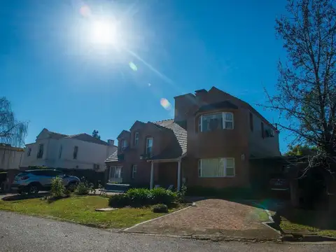 NUEVO INGRESO, IMPECABLE, VENDE YA  