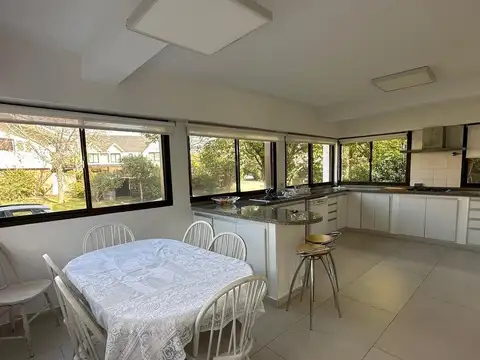 Casa en Alquiler en San Isidro Chico, USD 6.800