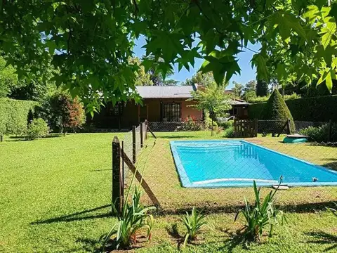 VENTA EXCELENTE QUINTA CON PILETA HERMOSA ZONA