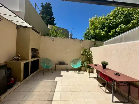 Depto Tipo Casa en Venta con 1 cocheras