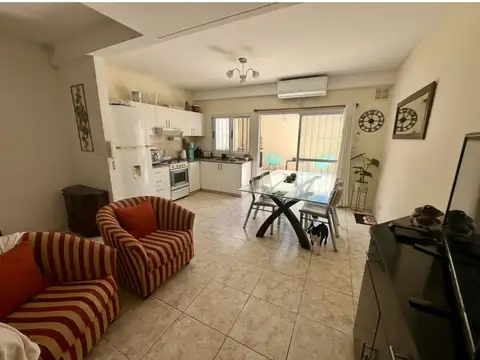 Depto Tipo Casa en Venta en Olivos, USD 248.000