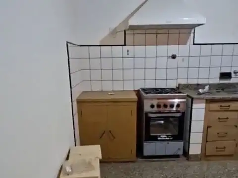Casa 2 ambientes con 1 baño