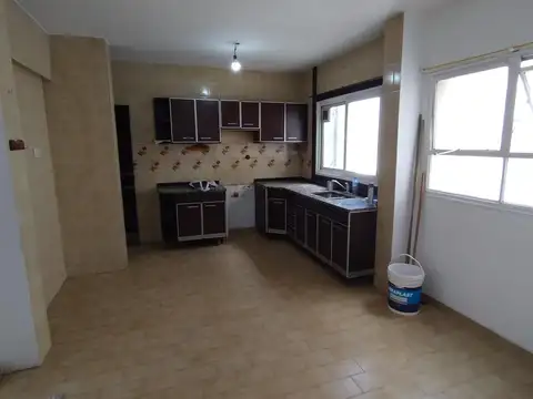 Departamento en Venta en Lomas De Zamora, USD 198.000