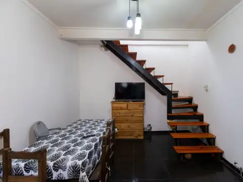 Depto Tipo Casa en Venta de 3 ambientes