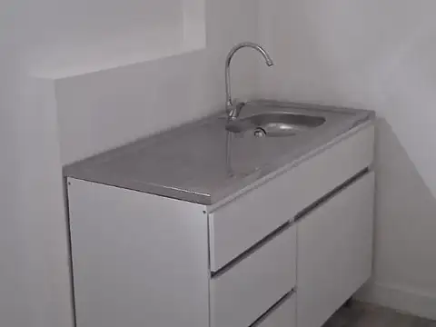 Oficina en Alquiler al Este