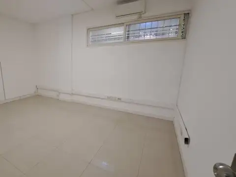 Local en Venta en Monserrat, USD 470.000