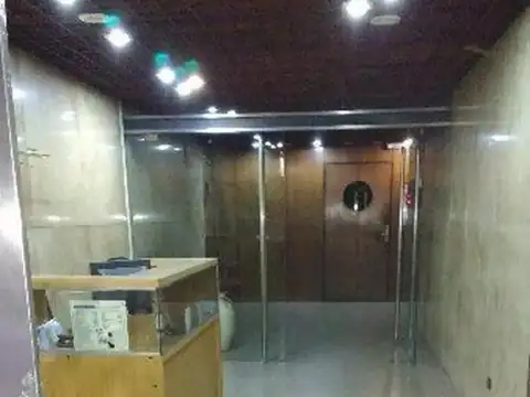 Pasaje Carabelas e/ Sarmiento y Teniente General Domingo Perón