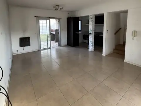 Casa en Venta en Los Hornos, USD 68.000