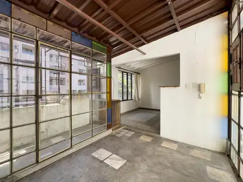 Depto Tipo Casa en Venta 64 años