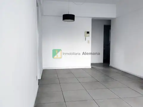 Departamento en Alquiler en Villa Ballester, $ 600.000