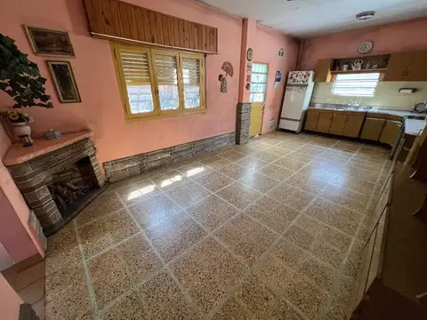 Depto Tipo Casa en Venta en Lanus Oeste, USD 80.000