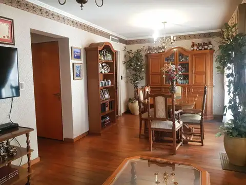 49 entre 12 y 13 800