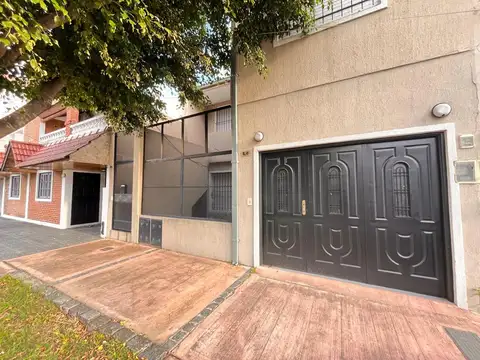 Manuel Ocampo al 800