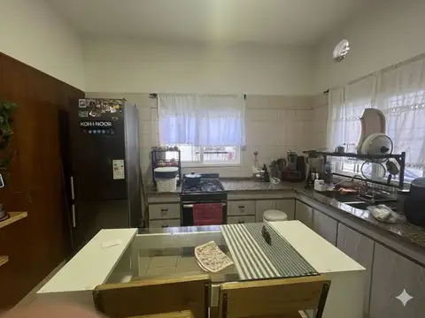 Depto Tipo Casa en Venta en Banfield, USD 118.000