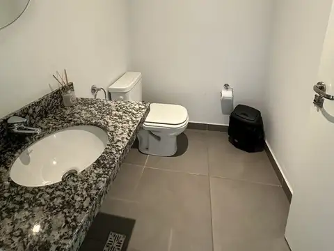 Oficina en Venta al Norte