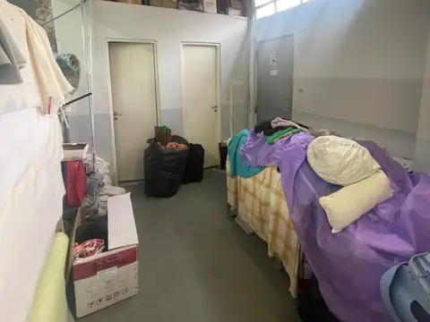 VENTA LOCAL AMPLIAS DIMENSIONES!