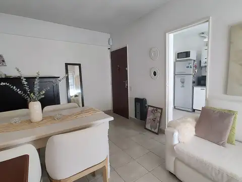 Av. Fondo de la Legua 2400, Piso 3