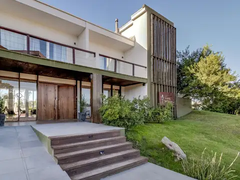 Ave del Sol Naciente 100