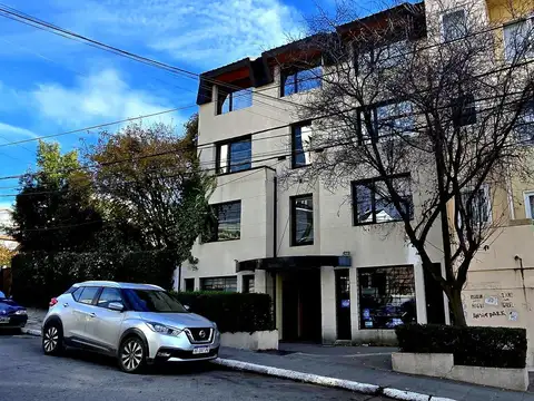 Oficina 5 ambientes con 1 baño